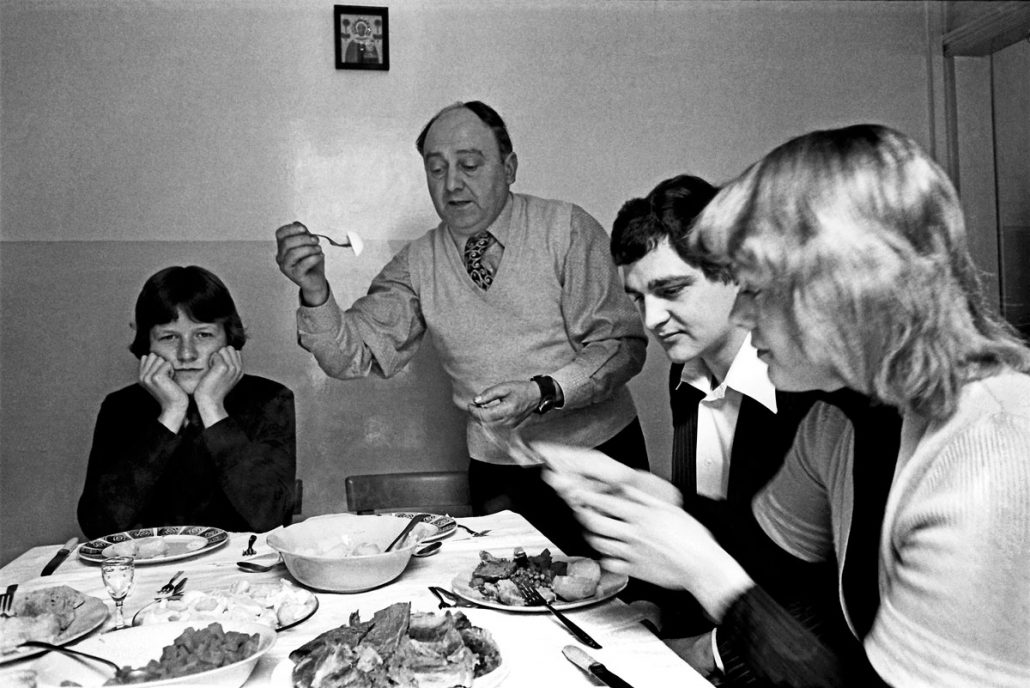 Zygmunt (brother), Tadeusz (stepfather), Richard (brother-in-law), Danuta (sister), Sunday family meal, Loughborough, Czeslaw Siegieda, documentary photographer